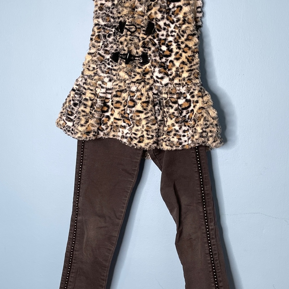 Kids jeans and matching fur top